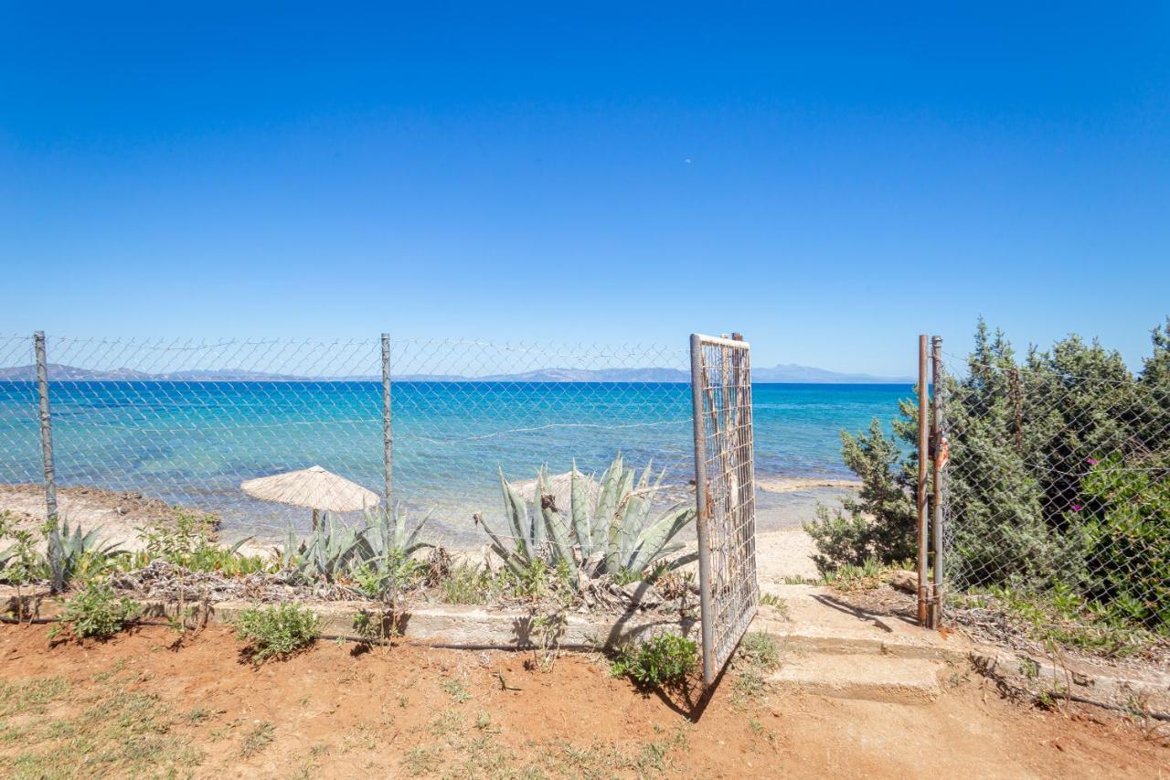 "Nirvana Seaside" By The Beach Néa Mákri Esterno foto